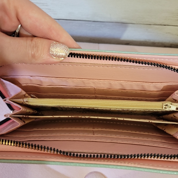 Fashion Nova Large Zip Around Wallet Turquoise & Pink Vegan Leather Wristlet - Picture 6 of 10